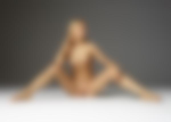 Bild #9 aus der Galerie Aleksandra süß und zierlich