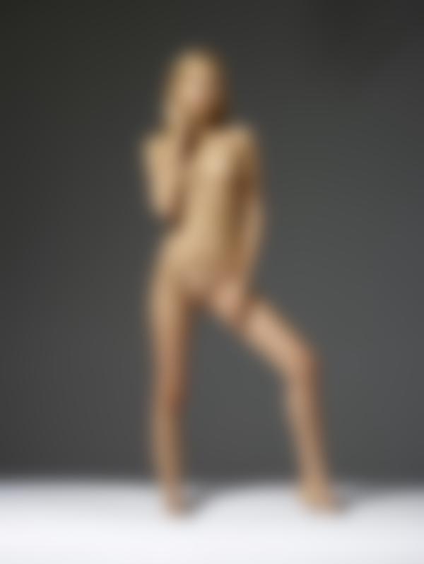 Bild #11 aus der Galerie Aleksandra Jungfräuliche Akte