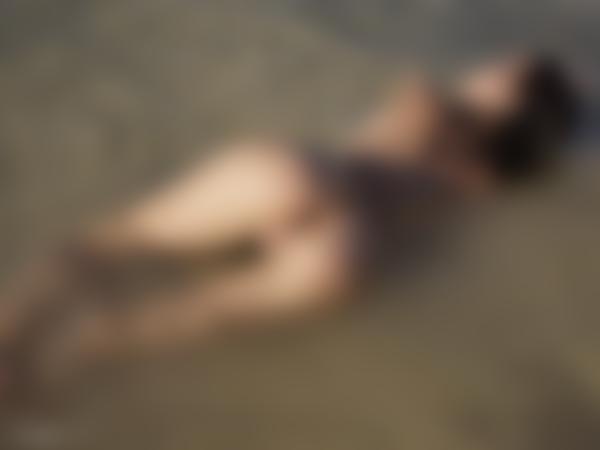 छवि # 9 गैलरी से ऐलिस सूरज समुद्र नग्नता