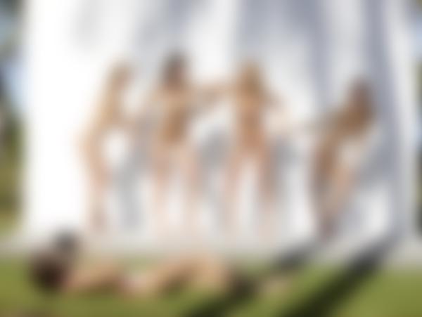 Εικόνα # 11 από τη συλλογή Τροπικό στούντιο Alya Coxy Flora Thea Zaika