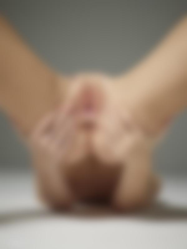 Immagine n.10 dalla galleria Un po' di succo di figa di Moloko