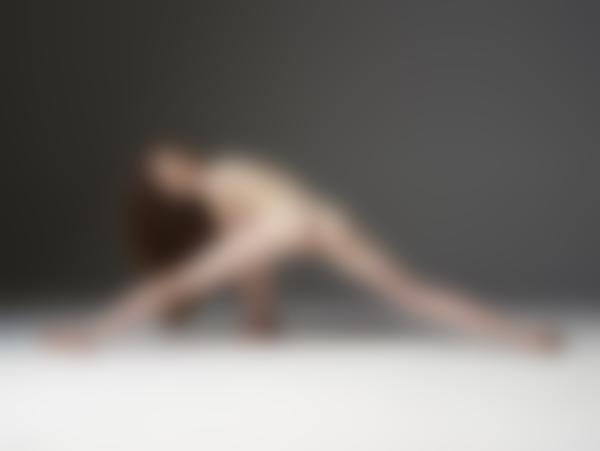ギャラリー10の画像番号エミリー スタジオ ヌード
