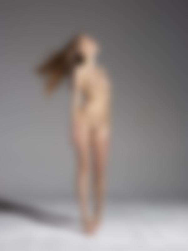 Image #9 from the gallery Emma fashion nudes