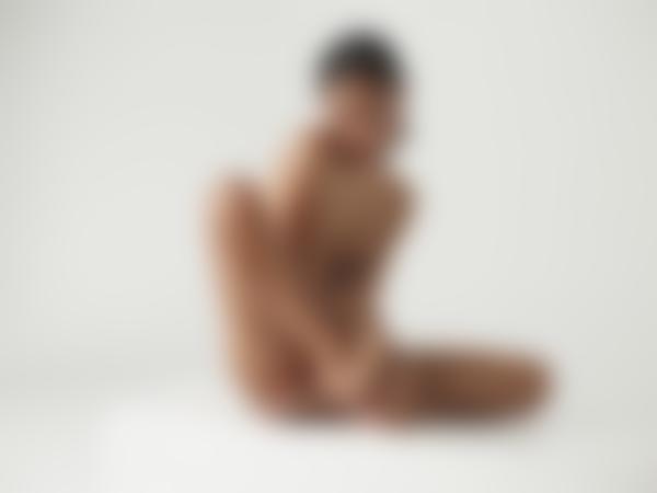 Image #11 from the gallery Hiromi body glow
