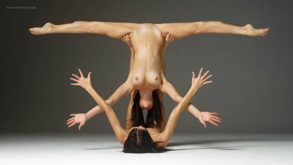 Julietta and Magdalena rhythmic gymnastics