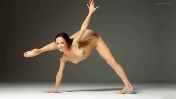 Magdalena contortionist