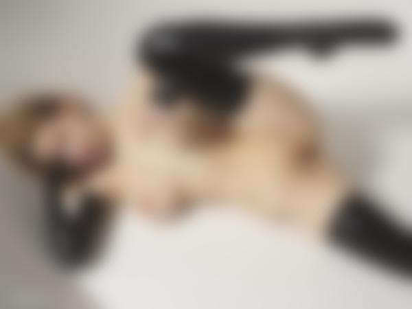 Image #11 from the gallery Mila A killer curves