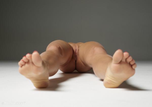 Image #6 from the gallery Natalia A foot fetish