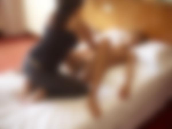 图片 #8 来自画廊 西尔维拳交按摩