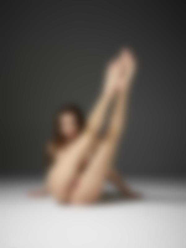 Image #9 from the gallery Veronika V Pink pussy petals