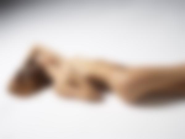 Image n° 9 de la galerie Victoria R nu classique