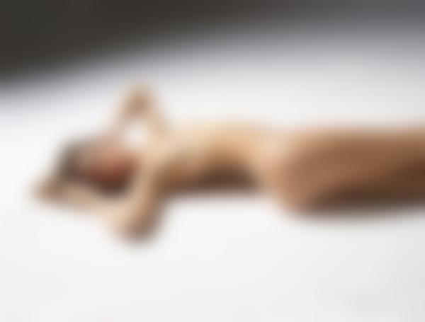 Image n° 10 de la galerie Victoria R nu classique