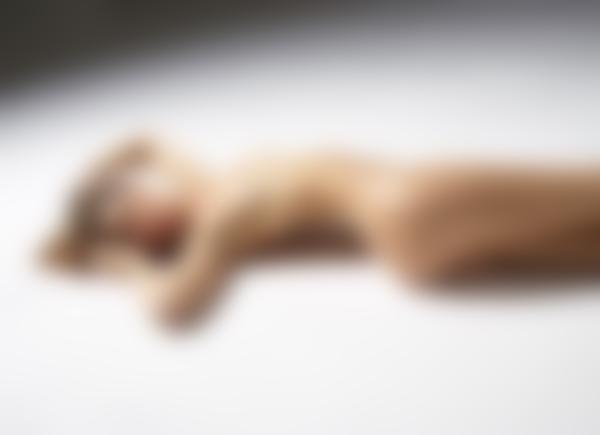 Image n° 11 de la galerie Victoria R nu classique